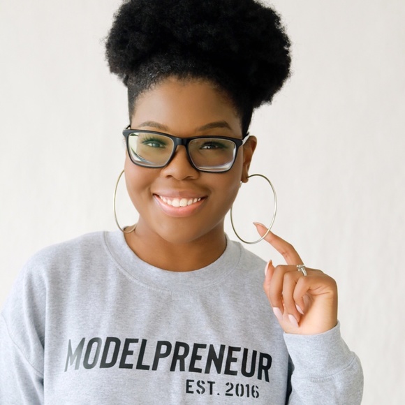 Meet your Posher, Keshia - Picture 1 of 1